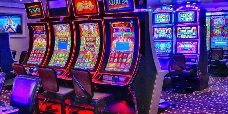 High volatility slots offer the biggest rewards but also the longest losing streaks